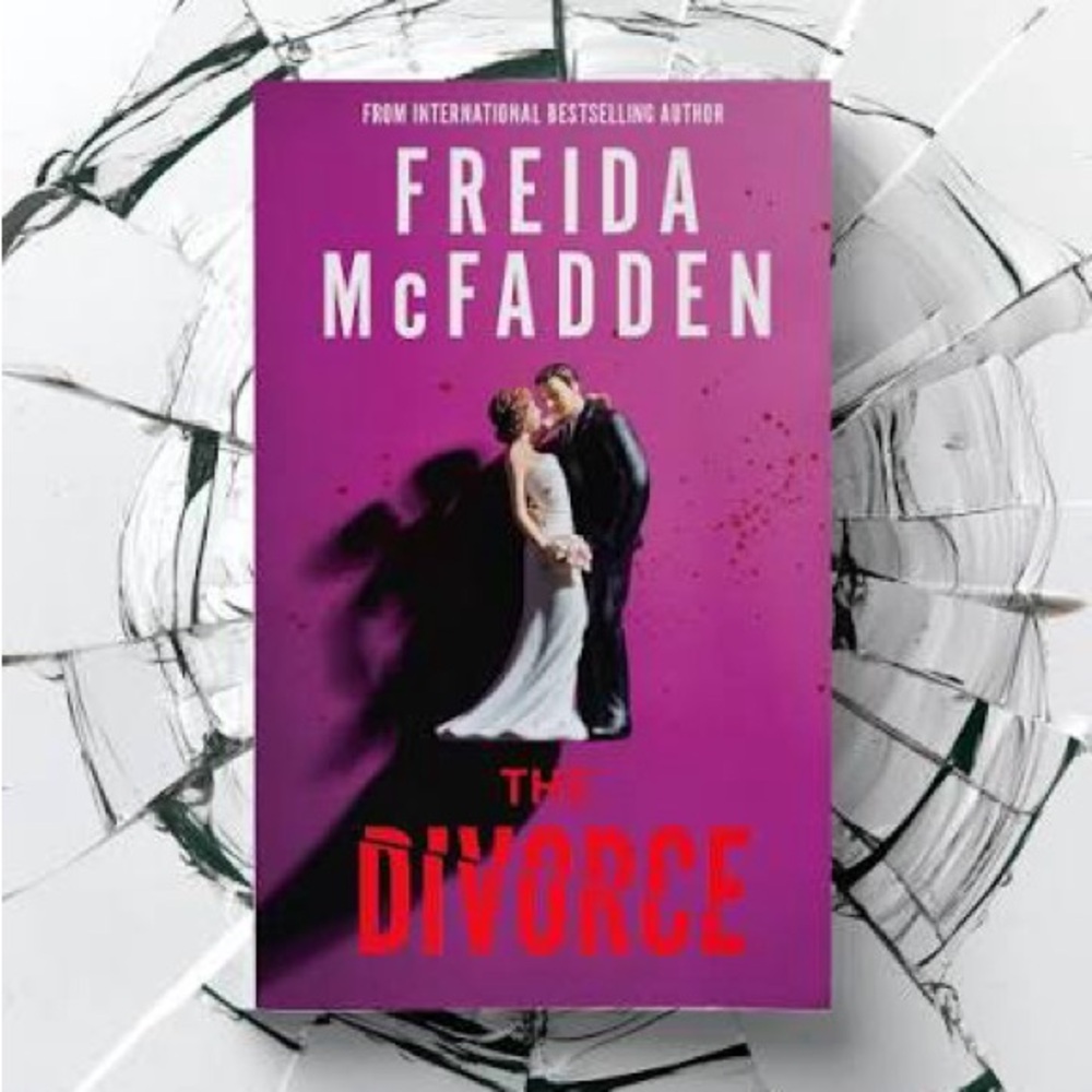 FREIDA McFADDEN The Divorce - Magenta Paperback